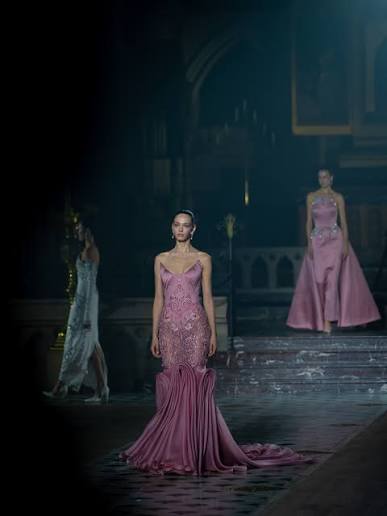 L'AMOUR' Georges Hobeika Couture Spring/Summer 2026 collection  #ParisFashionWeek #georgeshobeika #SS26