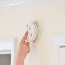When a carbon monoxide detector beeps or chirps at regular intervals, it is usually because of a problem with the battery or an internal malfunction. Kidde Smoke And Carbon Monoxide Alarm Review All In One Unit
