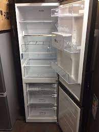 Shop wayfair for all the best automatic / frost free freezers. Samsung Rb31fdjndbc Fridge Freezer Black Frost Free Water Dispenser Safeer Appliances Ltd