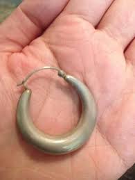 How To Clean Tarnished Silver Jewelry In 5 Seconds Recipe Tarnished Silver Jewelry Clean Tarnished Silver Jewelry Cleaning Silver Jewelry