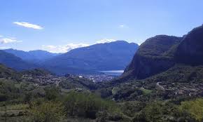The name garda, which the lake has been referred to in documents dating to the 8th century, comes from the town of the same name. 7 A Long Downhill Ride From Lake Tenno To Riva Del Garda Bike Riding