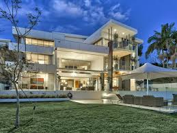 Maybe you would like to learn more about one of these? Hawthorne Qld Sales Agents Frank Lombardi And Garry Price Ray White Bulimba Morningside 07 3906 2566 2 12 13 House Luxury Modern Homes Sale House
