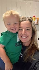 Lori Schrage's Instagram, Twitter & Facebook