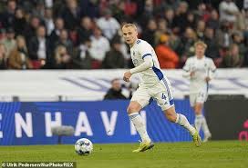 We did not find results for: Crystal Palace Express Interest In Signing Fc Copenhagen Centre Back Victor Nelsson Aktuelle Boulevard Nachrichten Und Fotogalerien Zu Stars Sternchen