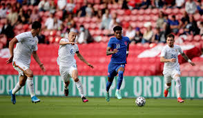 Assisted by deian sorescu with a headed pass. Rashford Penalty Gives England 1 0 Win Over Romania Reuters