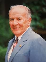 Patrick Lobb's Instagram, Twitter & Facebook