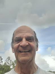 bro who is actually left handed