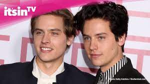 Cole sprouse's net worth is still sky high thanks to riverdale. Dylan Sprouse Spricht Uber Gemeinsames Projekt Mit Bruder Cole Youtube