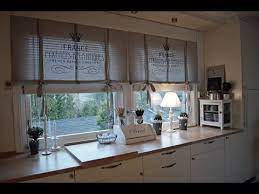 Kim's curtains led me to meredith's tutorial on how to make curtains. 10 Fresh Looking Kitchen Curtains Homestuff123 Com Reader Wordpress Com Shabby Chic Vorhange Rustikales Kuchen Dekor Kuchenfenster Vorhange