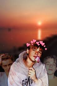 Leonardo Dicaprio 1701x2552 Download Hd Wallpaper Wallpapertip The oscar winner has provided no shortage of cute pics over the years. wallpapertip
