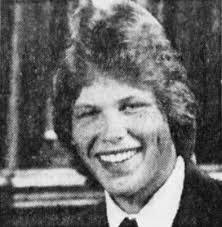 Tracy Hendrix's Instagram, Twitter & Facebook