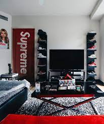Pin By Toby Torres On Home Sneakerhead Room Hypebeast Room Sneakerhead Bedroom