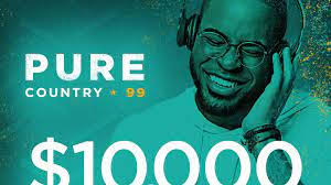 Nicole Truscott's Instagram, Twitter & Facebook