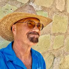 Why can't St Clair grow and develop like other towns?