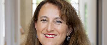 'Ik heb geen enkel vertrouwen gevoeld van mijn collega-wethouders'.  Bloemendaalse PvdA-wethouder Gamri legt uit waarom ze is opgestapt