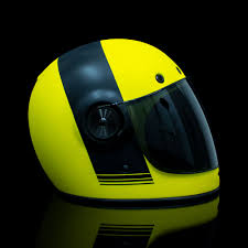 Helmade Bell Bullitt Yellow Black Classichelmet Helmetdesign Vintagehelmet Helmetpainting Helmdesign Bellbullitt Mattepaint Retrohelmet Withpassio
