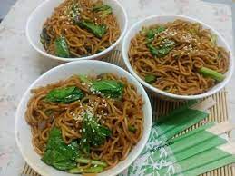 Untuk resepi ini che nom gunakan kiub ayam, minyak bijan dan lada sulah sebagai penambah rasa kerana nasi goreng cina ni memang tidak. Anak Anak Pasti Sukakan Mi Kicap Sayur Ala Cina Simple Delicious