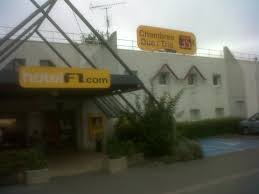 Wanneer u naar frankrijk gaat, maar u moet nog door heel frankrijk rijden, dan is het aan te. Ingang F1 Hotel Picture Of Hotel F1 Lille Englos Ennetieres En Weppes Tripadvisor