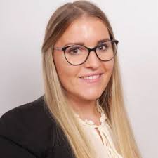 Sandra Rusch: Ausbildung und Berufserfahrung