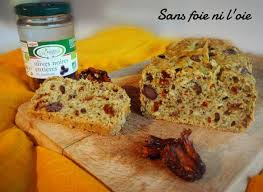 Cake Sale Vegan Express Aux Olives Tomates Sechees Basilic Et Feta Vegetale Cake Sale Vegan Cake Sale Cake Vegan