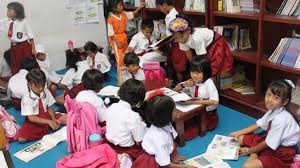 Pada tahap pertama ini peneliti harus yakin bahwa dia akan memilih langkah sangat penting dalam setiap penelitian ialah merumuskan fokus dan masalah. Optimalkan Perpustakaan Sekolah Untuk Meningkatkan Minat Baca Siswa Siedoo
