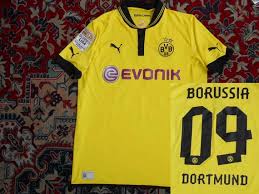 Borussia dortmund der beste club in der bundesliga und die besten fans echte liebe. Bvb Borussia Dortmund Home With Evonik Gem