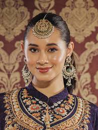 The Magarjodis- There's something magical about jewelry that carries  history in its form. Our Magarjodi earrings are inspired by a Mughal era  that has stayed gracefully through centuries and are still in