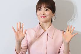 Select from premium song hye kyo of the highest quality. Song Hye Kyo Bicarakan Tentang Cinta Dan Kepedulian Republika Online