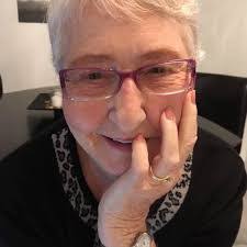 Denise Quillen's Instagram, Twitter & Facebook