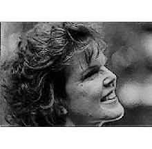 Mindy Elliott's Instagram, Twitter & Facebook