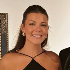 Samantha Chadwick's Instagram, Twitter & Facebook