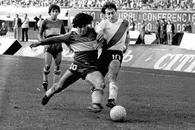 Jun 28, 2021 · el antecedente de la predicción de gustavo alfaro para tite, con boca como protagonista. Maradona Vs River El Historial Favorable Sus 10 Goles Y El Unico Duelo Como Dt Arruinado Por Gallardo La Nacion