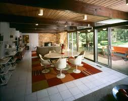 Typically grouped into two categories: Midcentury Remodeling Do S And Don Ts Chicago Bauhaus And Beyond