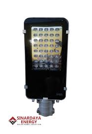 Kami distributor lampu led murah melayani pemesan lampu led partai besar dengan harga murah untuk warna putih dan kuning. Jual Lampu Pju Solarcell Multi Led 40watt