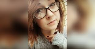 Jennifer Bratcher's Instagram, Twitter & Facebook