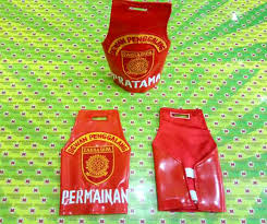 Persiapkan logo dan desain kamu juga oke, kami tinggal menjalankan produksi. Pesan Ban Lengan Hand Badge Pesan Name Tag Lencana Pin Plakat Lycal Resin Atribut Pramuka Akrilik Papan Nama Envolet Bordir Badge Pin Kuningan Kayu Fiber Gantungan Kunci Plat Hobi