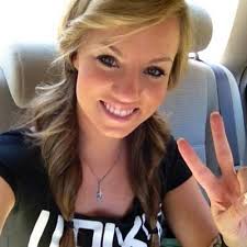 Alisha Wright (@ARenneW)