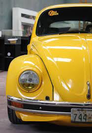 Amarillo Vibrante Conoce Este Volkswagen Sedan 1992 Vochomania Volkswagen Sedan Sedan Volkswagen