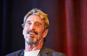 نظرة تعريفية بموضوع تزكيات جون مكافي للعملات الرقمية الثانوية مؤخراً. Breaking American Magnate John Mcafee Found Dead In His Prison Cell