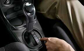 Nama pun kereta auto kan, tinggal tarik gear tanpa perlu tekan minyak pun kereta boleh bergerak sendiri. Proton Saga Flx Specs Photos 2011 2012 2013 2014 2015 2016 Autoevolution