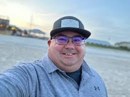 Dwight Neal's Instagram, Twitter & Facebook