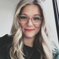 Sarah Gauthier's Instagram, Twitter & Facebook