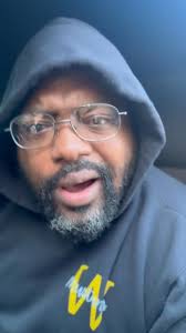 Puff daddy stood like a superhero after doing this …