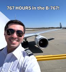 This is a Monnett Moni motorglider. It was designed by John Monnett in 1981  as an easy-to-build kit-plane. The plane had a glide ratio of 20:1, and a  cruise speed of 110