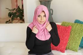 Free Porn Pics of Ella Knox exposing hot body - MyPornstarBook.net