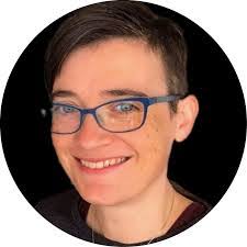 Natasha Davies's Instagram, Twitter & Facebook