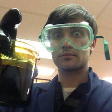 Roger Sheldon (@FamousRoger)