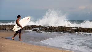 The exposed reefs poke up at low tide, forming a tublike enclosure. Stuart S Bathtub Reef Beach To Reopen After Work On Dune Access Point