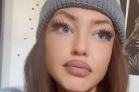 Ja sam ta nafurana krava!" Žena žestoko izvređala lepu Beograđanku zbog  mesta u busu, ali nije znala ovo