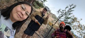 Has anyone ever played the 9 hole course at Sun Valley Campground? Have a  coworker with a site there and was telling me they have a small 9 hole.